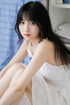 《年轻的小婊孑2》